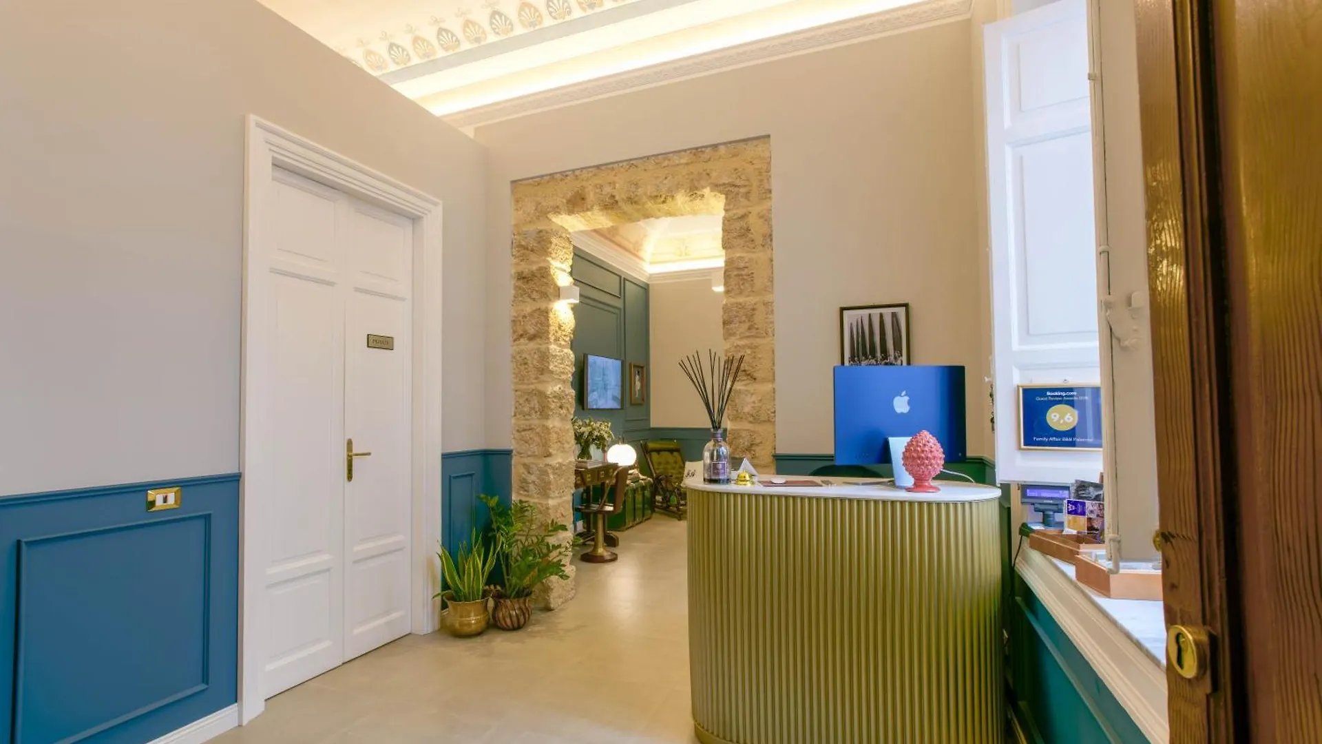 Family Affair Luxury Rooms&Suites Palermo Bed & Breakfast